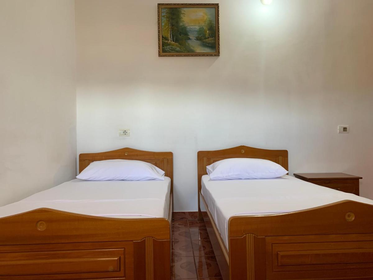 Hillside Apartments Ксамил Екстериор снимка