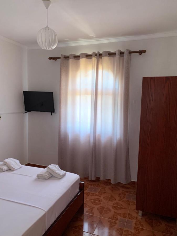 Hillside Apartments Ксамил Екстериор снимка